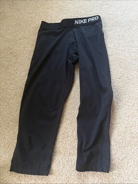 Nike Girls Black Pro Capri Leggings